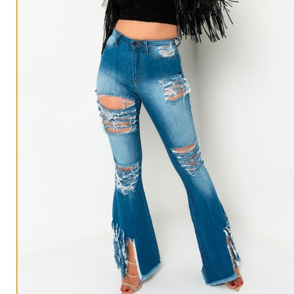 AKIRA Denim - 🎉🎉HP🎉🎉  NWT Fringe flair jeans size 5 by Akira